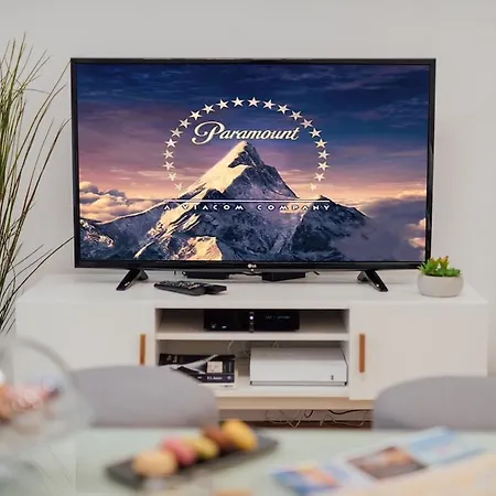 Le Chic, Plein Centre Avec Climatisation * Nice