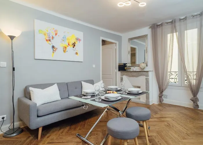 شقة Le Chic, Plein Centre Avec Climatisation نيس