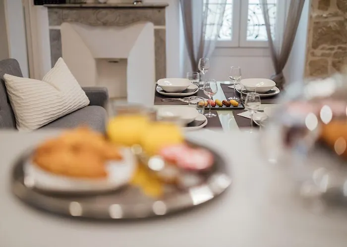 Le Chic, Plein Centre Avec Climatisation